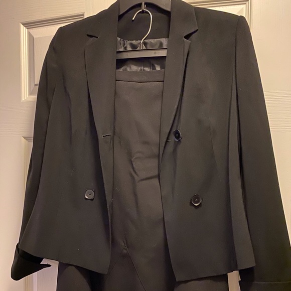 Business suit - Picture 1 of 1